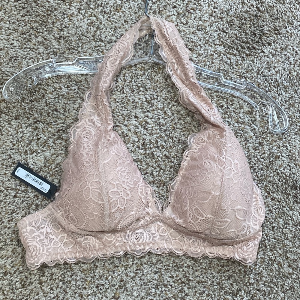 Halter bra size XL Free Press new, wears small